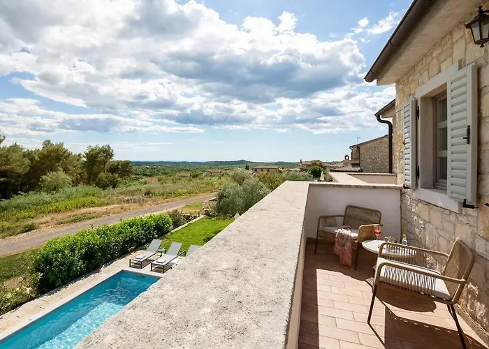 Villa Rustic Rubus With A Pool In Istria