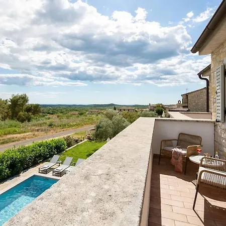 Villa Rustic Rubus With A Pool In Istria