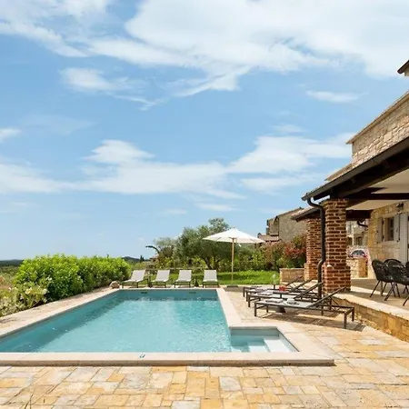 Villa Rustic Rubus With A Pool In Istria *